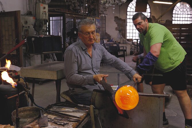Glass Blowing Experience with Glass Master - Gino Mazzuccato Murano Glass: meeting the master and the workshop vibe