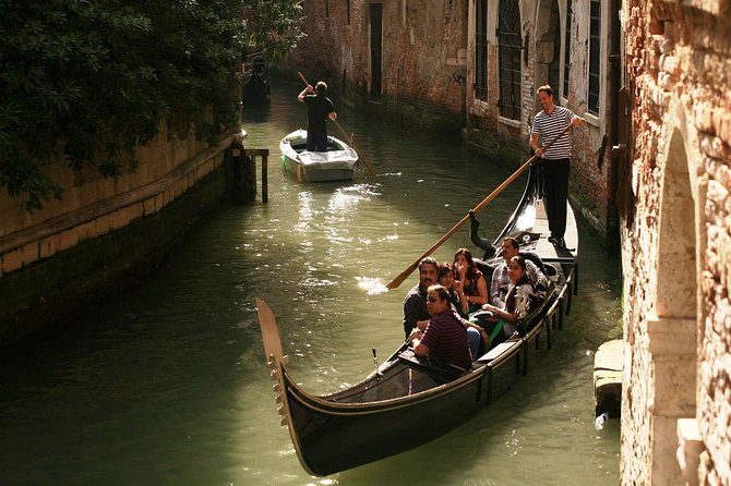 Gondola Ride and St Mark's Basilica Tour - Meeting Point Reality: Calle Larga Ascensione and the Post Office Clue