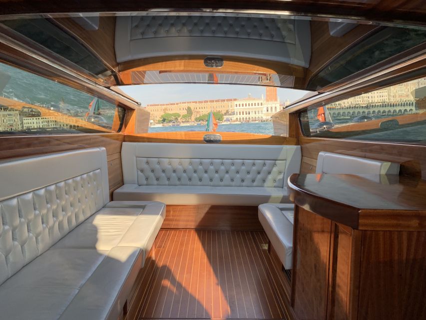 Grand Canal Boat Tour & Murano - Price and value: who gets the best deal