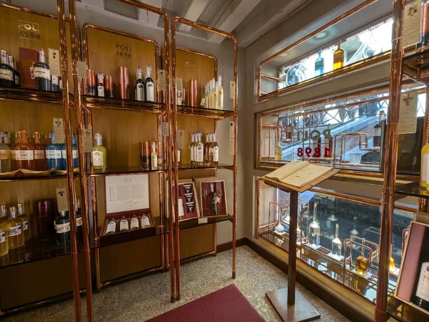 Grappa Tasting in Venice City Center - Young Grappa: The Grapes Without Waiting