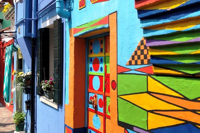 Half-Day Motorboat Cruise to Venice Lagoon Islands Murano and Burano - Should You Book This Half-Day Motorboat Cruise?