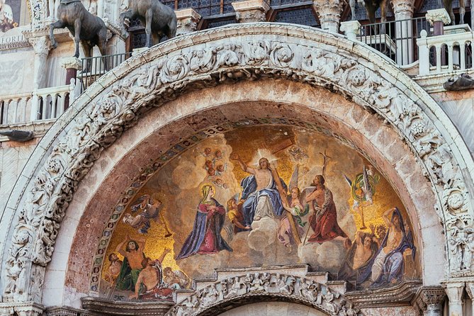 Highlights & Hidden Gems With Locals: Best of Venice Private Tour - Starting at Rialto: where the tour begins and how the 3 hours move