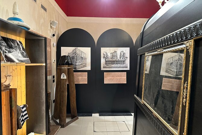 History Gallery: Venice in the Past 3D Experience - The real gondola details: why the physical section matters