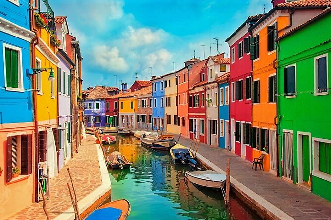 Island Hopping Tour: Mazzorbo, Burano and Murano - A Small-Group Lagoon Route: Mazzorbo, Burano, and Murano in 4.5 Hours