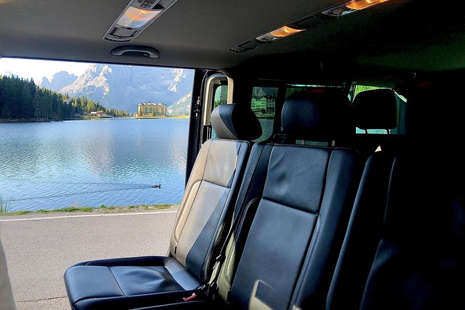 Lakes of the Dolomites: Misurina, Braies, 3 Peaks & Cortina starting from Venice - Lago di Auronzo: the first big Tre Cime sight