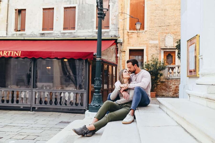 LAND & GONDOLA PHOTOSHOOTING - Should you book this LAND & GONDOLA photoshoot with Vincenzo?