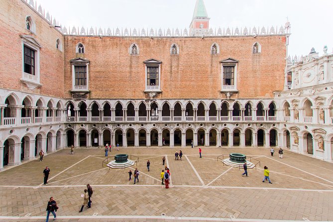 Legendary Venice: Doge's Palace, St Mark's & VIP Terrace Access - Apartments, Hall of the Great Council, and the politics behind the walls