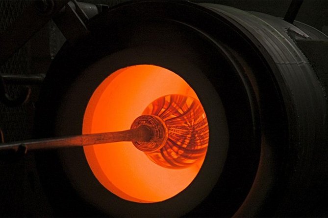 Molten glass magic - Glassblowing class - PRIVATE - Should you book Molten Glass Magic in Venice?