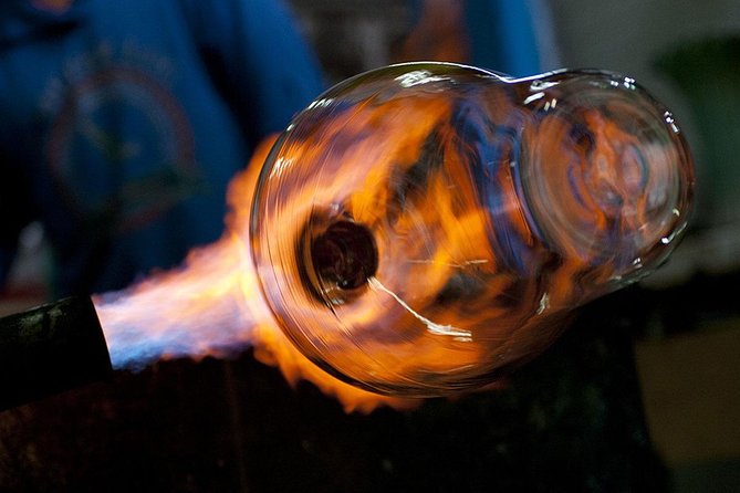 Molten glass magic - Glassblowing class - PRIVATE - Meet the glass masters: why teaching quality matters here