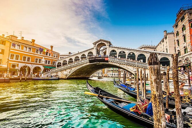 Morning Magic: Venice City Walk and Gondola Tour - Ponte de le Ostreghe: the place-name you’ll remember