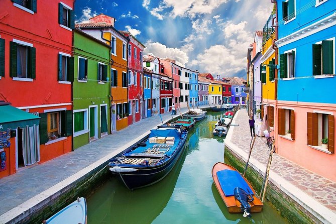 Murano and Burano Islands 4-Hour Tour - Burano lace and colorful houses: how to spend your 1 hour 30 minutes