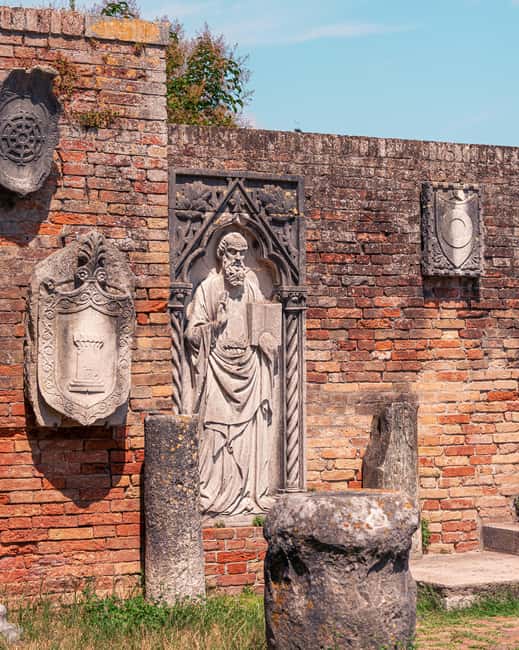 Murano, Burano, Torcello: Tour with Guide & Glass Factory - How to use your free time without feeling rushed