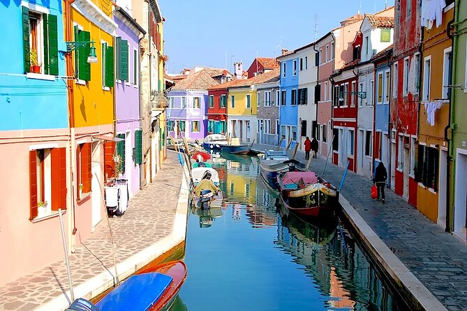 Murano, Burano & Torcello: Venetian Island Highlights - Burano: colorful houses, hand lace, and a slower pace you have to earn