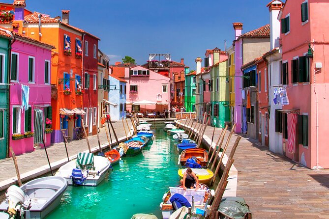 Murano, Burano & Torcello: Venetian Island Highlights - Logistics that matter: punctuality, fixed departures, and avoiding the last-stop stress
