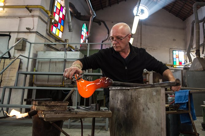 Murano Glass Experience With a Visit to a Burano Lace Island - Why Murano and Burano in One Half Day Makes Sense