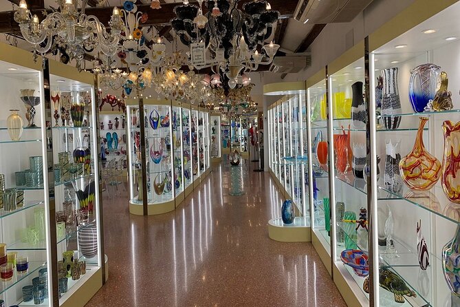Murano Glassblowing and VIP Shopping Tour - Small Group Size: Why It Feels Special