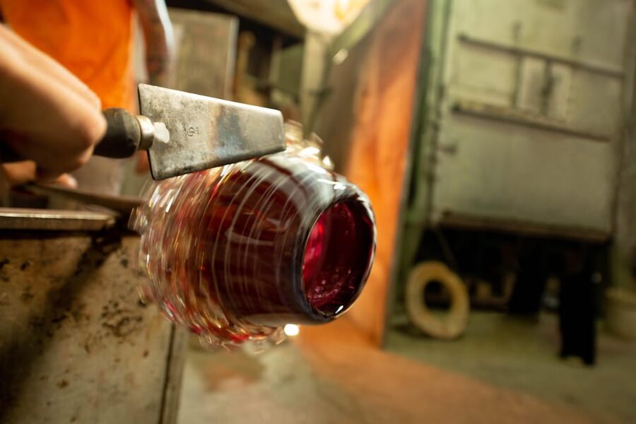 Murano: Glassblowing Workshop for Beginners - Making your own Murano piece: cup, bowl, or small vase