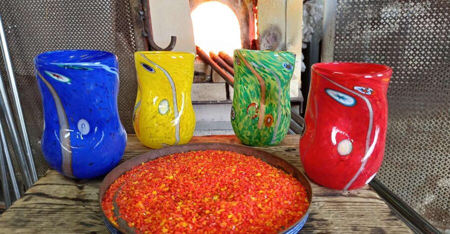 Murano: make your item with a glass master and take it home - Taking your Murano piece home: hotel delivery or shipping