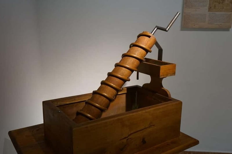 Museum of Leonardo da Vinci's working machines - Who should book this museum in Venice