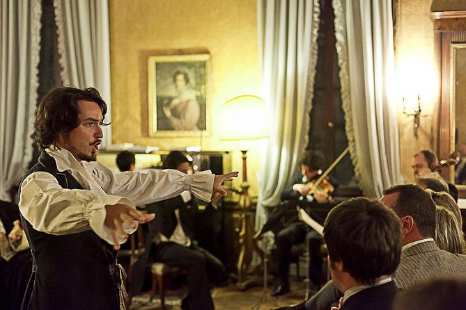 Musica a Palazzo 'Traveling Opera' Performance in Venice - Intermission Perks: Your Included Drink