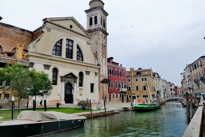 Off the Beaten Path Walk in Venice - Why this quiet Venice walk beats the usual route