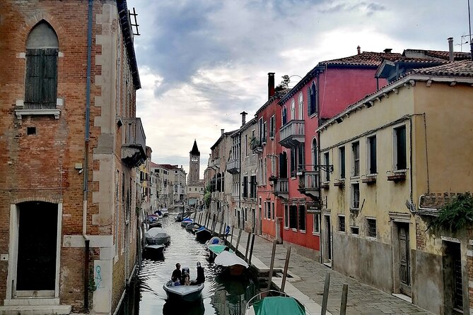 Off the Beaten Path Walk in Venice - The Zattere waterfront: Molino Stucky and the long promenade