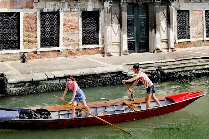 Off the Beaten Path Walk in Venice - Punta della Dogana finish: Fortune Goddess at the water triangle