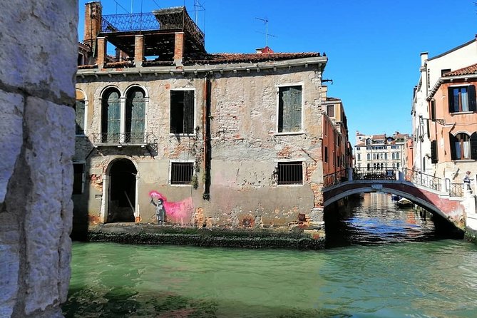 Off the Beaten Path Walk in Venice - Your two hours on foot: what the pace feels like
