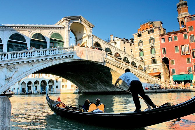 One-Day Venice: Skip-the-Line St. Mark’s Basilica, Walk & Gondola - Piazza San Marco morning walk: getting your bearings quickly