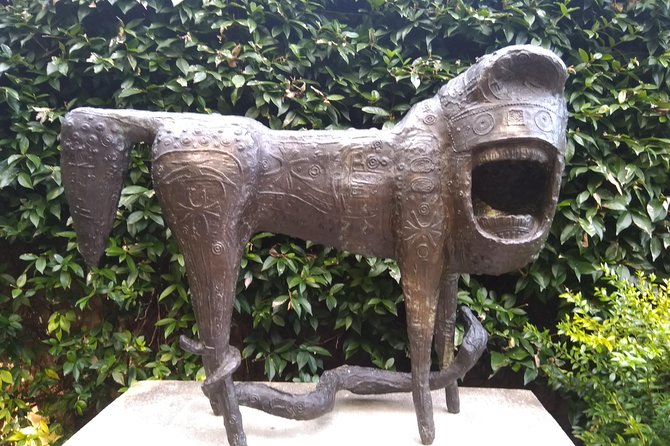 Peggy Guggenheim collection Venice private tour - Who should book this Peggy Guggenheim collection tour