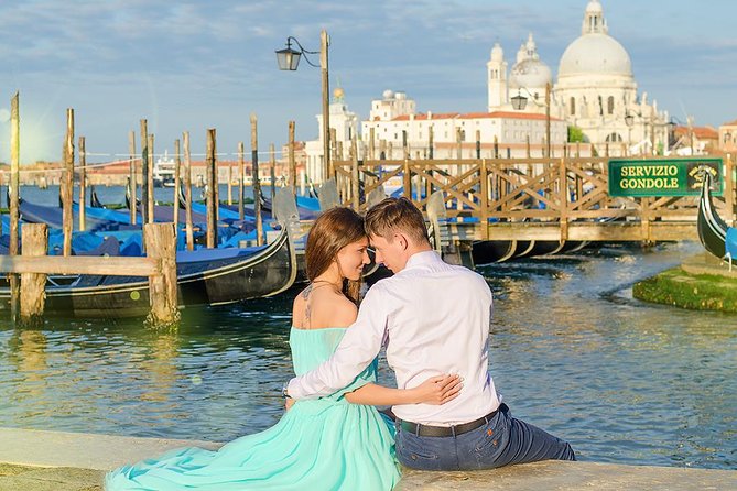 Photo shoot in Venice - Punta della Dogana: St Mark’s Square Views Without the Hassle