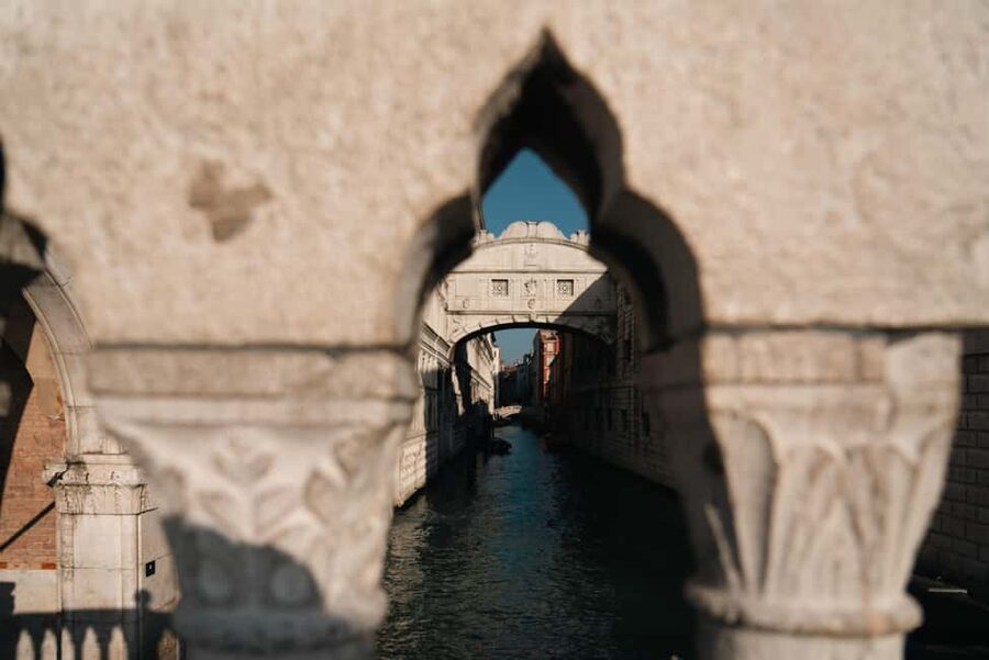 Photo workshop in Venice with a local photographer! - Camera or iPhone: what you’ll learn without getting stuck in settings