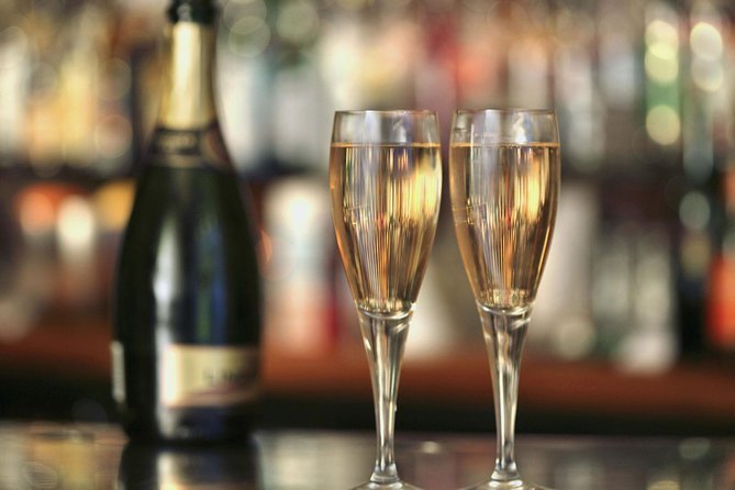 Premium Prosecco Hills Winery Tour with Prosecco Tastings & Food - The tastings: how to taste four DOCG bottles without turning it into homework