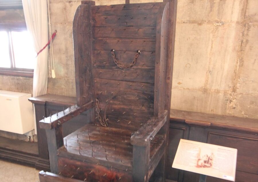 Prisons' Palace: Maleficia, Inquistion torture tools - The audio guide: how to use it to get more from a short visit