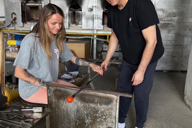 Private and exclusive glass factory workshop in Venice Murano - Your glass doesn’t end when you leave: cooling, kiln time, and shipping