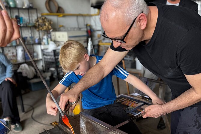 Private and exclusive glass factory workshop in Venice Murano - Getting to Murano: hotel pickup, a canal ride, and an easy start