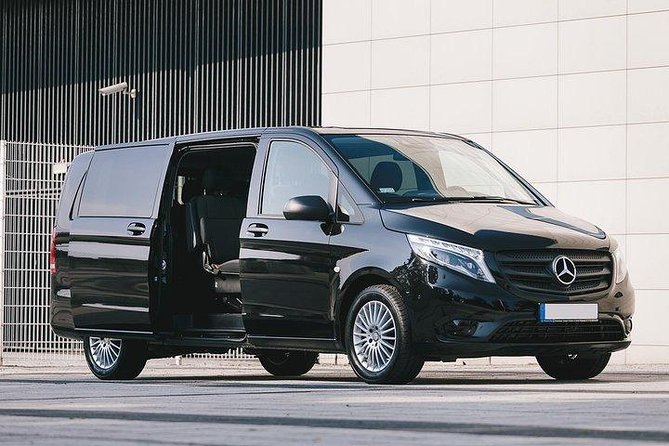 Private Arrival Transfer: Venice Marco Polo Airport - Cars stop, water starts: what the water taxi part really means