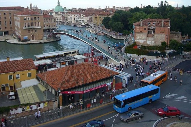 Private Arrival Transfer: Venice Train or Bus Stations to Venice Hotels - Luggage Rules and Special Needs: What Fits Smoothly