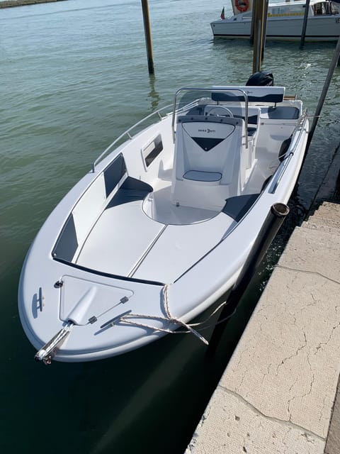 Private boat tour, visit the major islands Venice - S. Giobbe start: the 3-hour flow (and why the timing works)