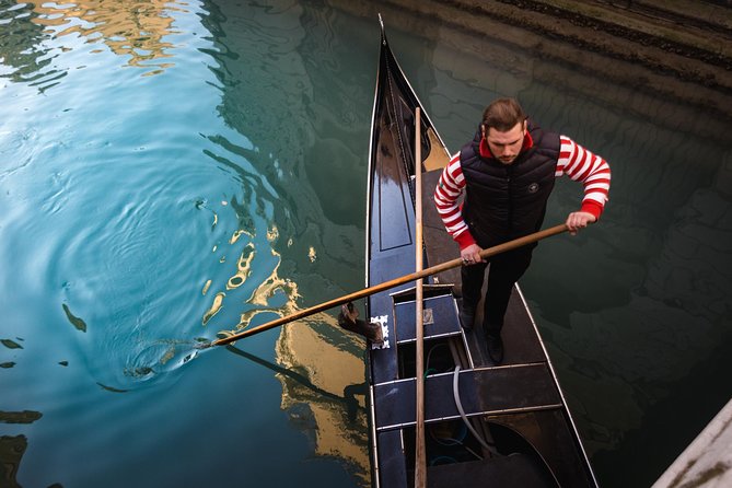 Private Crafted Gondola Ride on the Grand Canal - The Route: Canal Grande Views Plus Madonna della Salute, Gritti Palace, and Guggenheim