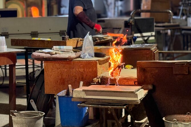 Private Discovery of Murano Glass and Burano Lace - Burano lace demonstration: threadwork that demands patience