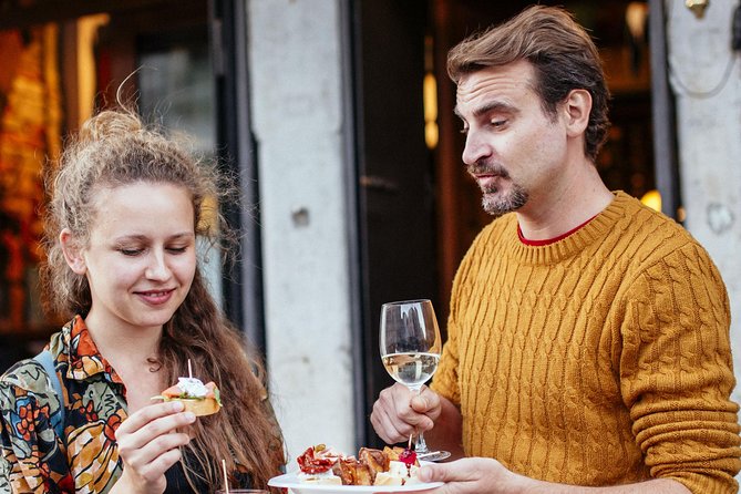 Private Drinks & Bites in Cannaregio Tour - Cannaregio and Jewish Ghetto Streets: Quiet Pacing in a Crowded City