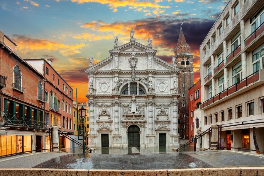 Private Family Tour of Venice with Fun Activities for Kids - San Zaccaria and the Renaissance feel: free church time that’s worth it
