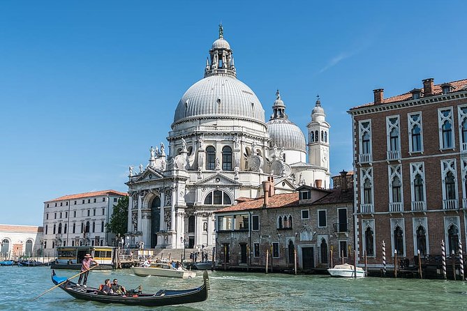 Private Full Day Tour from Milan to Venice with local tour guide and fast train - Piazza San Marco: your 20-minute orientation session