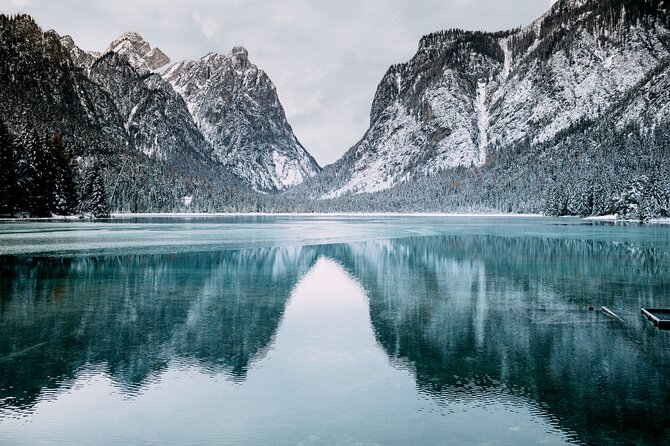 Private Guided Tour in the Dolomites from Venice - Lago di Braies: the famous emerald basin and how to time your photos