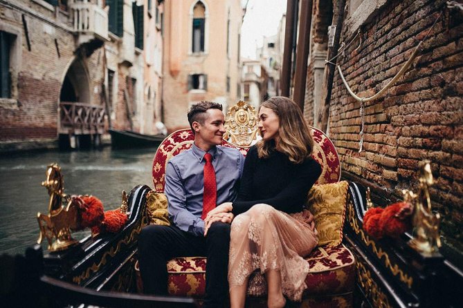Private Photo Shoot in Venice with Gondola Ride Included - Why an 8:30 a.m. shoot beats Venice crowds (and bad photos)