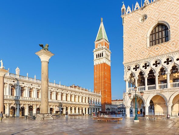 Private Photo Shoot & walking tour - Why Venice makes a photo shoot feel worth it