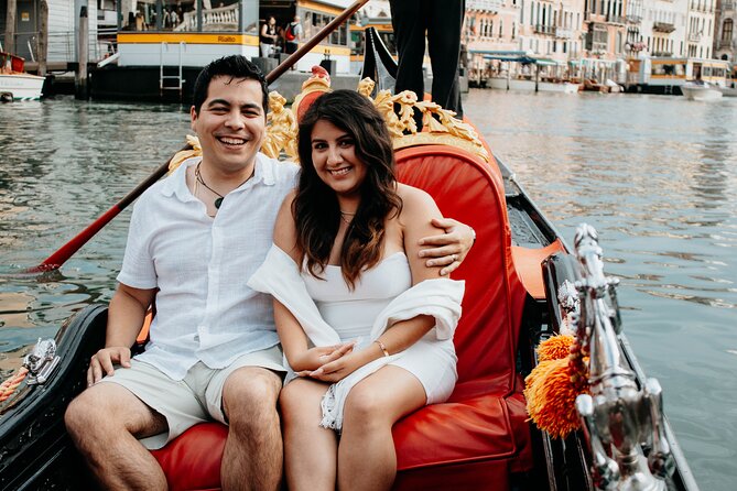 Private Photoshoot Experience in Venice - Price and value in Venice: what $541.85 per person really buys