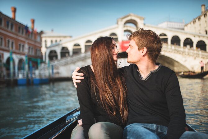 Private Photoshoot on Personal Gondola in Venice - Rialto Bridge Finale: Grand Canal Frames Without the Guesswork