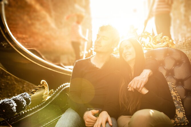 Private Photoshoot on Personal Gondola in Venice - Who This Suits Best (And Who Might Be Happier Elsewhere)